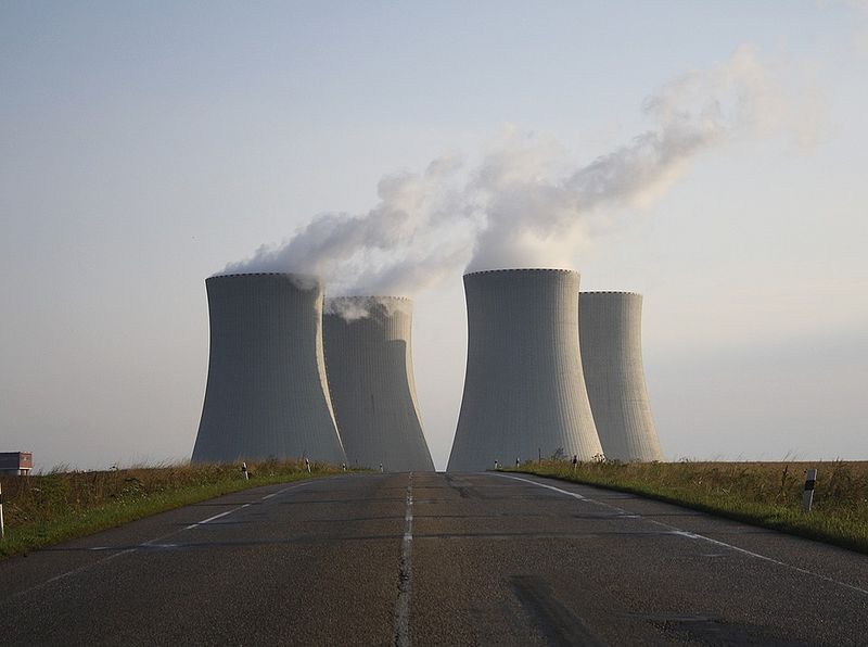 File:NuclearPowerPlant1.jpg